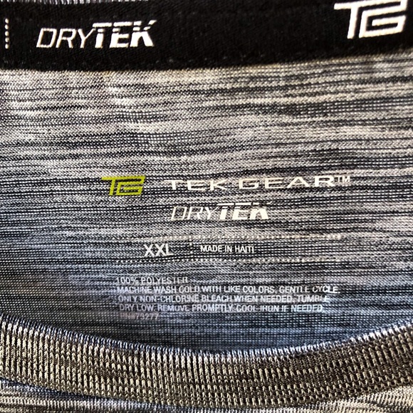 Men’s Tek Gear, Zeroxposur, ArCTicCool shirts. - Picture 2 of 4